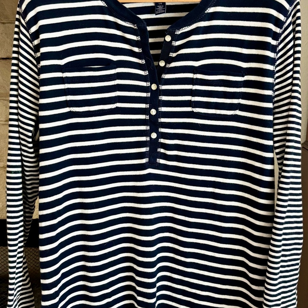 CHAPS Navy and White Striped Women’s 3/4 Sleeve Henley top
